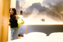 【探探探小花】新晉探花小哥，肉肉騷御姐，弄了半天還是軟的，尷尬的走了