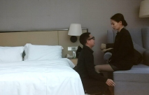 【利哥探花】，大神回歸一貫高品質，苗條23歲美女深夜相會，舔穴濕漉漉花式爆操，幹得嗷嗷叫受不了