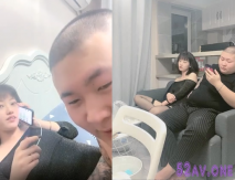 大胖哥和小表妹的刺激一晚，粉嫩鮑魚白皙圓潤翹臀，性愛玩法別具一格