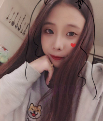 妹子奶大屁股大