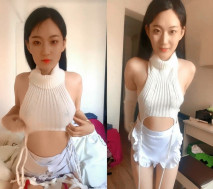 看起來很純的妹子穿的衣服真騷，全程露臉在狼友的指揮下脫光光黑絲誘惑，跳蛋玩弄陰蒂道具抽插騷逼浪叫不止