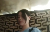 牛仔褲美眉 你是這里最漂亮的 小哥吃快餐碰到高質量小姐姐 說話也甜美今天賺到了