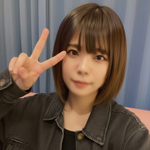 【嬌小】和性愛夥伴女友重逢「果然身材很般配♡」週末不戴套進行野蠻性愛和中出！