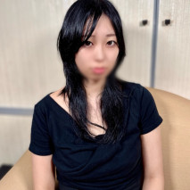 雖然臉很樸素，但是身體很性感！ 【無】【中出】持有教師資格證的素顏幸薄女身體很性感，實際上 SEX 最喜歡的 M 所以用手淫來處理性欲。