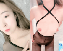 極品尤物顏值女神！近期下海密碼房！連體黑絲衛生間誘惑，菊花肛塞跳蛋震穴，翹起屁股特寫，用上大黑牛