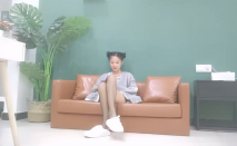 酒店重金約炮00後軟妹子掰開雙腿猛舔鮑魚受不了了