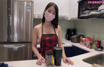 台灣清華大學外文系臀后健身教練「Ellie」教你如何簡單泡出好喝的即溶咖啡，可是你怎麼就插進來