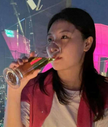 女老師在外偷吃還錄下視頻給老公看