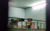 高清攝像頭偷拍對面樓的小夥 各種姿勢狂懟漂亮女友的小嫩B