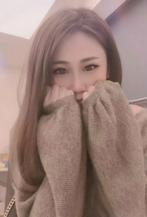 學姐私下很淫蕩