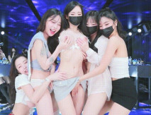 2024年3月，王炸，價值3000人民幣一場，【群女淫播】韓國BJ女團，勁歌熱舞，燃爆全場荷爾蒙爆棚了，牛逼！