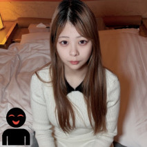 可愛臉蛋的素人模特，擁有豐滿美的胸部 ♡ 甚至會為男友脫光衣服 ♡充分中出！