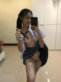 新認識的網友跟我交換裸照