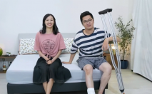 新人! 24歲女友若若性慾太強 體殘的男友希望我找兩位帥哥陪她玩3P初體驗