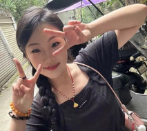 20歲長腿學妹【紀蘇韻】背著男友掰逼勾引學長