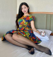 江蘇陳圓圓，膚色水嫩嫩 極品少婦，肉肉的可愛姐姐，私拍福利，自慰爽溜了！