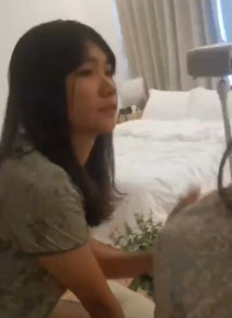 小情侶平時喜歡穿不同情趣衣尋求刺激