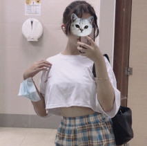 妹子第一次私播還不太會