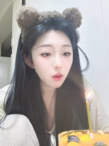 2025年9月最新，【核彈】約炮大神【獅子座】，超清至尊內部，天花板校花，90分鐘完整版，各種姿勢體位，特寫粉穴