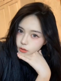 【某吃瓜事件】四川傳媒極品學院女神美女 私拍及啪啪視頻被渣男曝光！