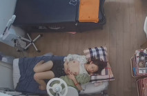 黑客破解美容院攝像頭偷拍 金錢加持下 老闆娘徹底淪陷被油膩大叔任意玩弄老闆娘是真騷 偶爾熟睡還自慰完整版