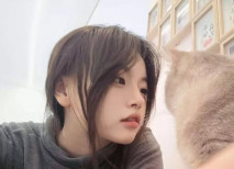 安徽師範大學學妹劉曉宇，白天在學校裡面裝高冷學姐，晚上就偷偷約炮友出去開房打炮