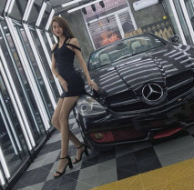 2025年最新，【男友泄密】，極品長腿車模女友做愛流出，女神床上如此順從，主動口交，被操輕聲呻吟陶醉不已，推薦