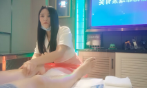 撩妹大神，【偉哥足浴探花】，離異少婦架不住金錢誘惑，下班了來開房，大奶黑絲，插進去就開始浪叫！