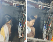 寒假趴牆頭偷窺鄰居大學生美女洗澡 洗澡時把手機放到水管上一邊洗澡一邊追劇,沒注意旁邊有人偷看她