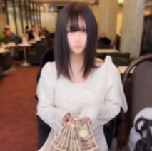 【初・無】因為趕不及還錢，只好出賣色相。無法忍耐快感，索求種子狂亂。天真無邪的19歲少女被灌輸成人性行為，再受到誘惑……