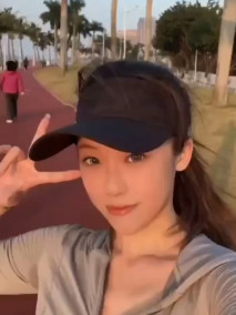 正妹喜歡運動也喜歡做愛