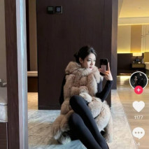 抖音小紅書上網紅 蝶 真實姓名連雲港文員王曉宇 私下性賄賂金主視頻曝光！豐乳肥臀的身材操起來真爽！