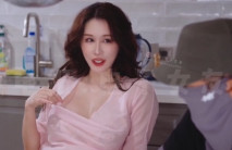 極品巨乳人妻辛尤里-外送員送餐時 發現門沒關進屋查看 迎面是剛沐浴完孕婦，她輕聲說.老公好幾天沒回來真的好寂寞