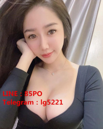 玄玄165.48.E奶33歲大奶人妻 保養很好 有彈性 做愛投入很會淫叫女上很會搖狂野我無比的騷 可無套