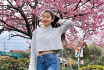 騷學姐又開始發癢了